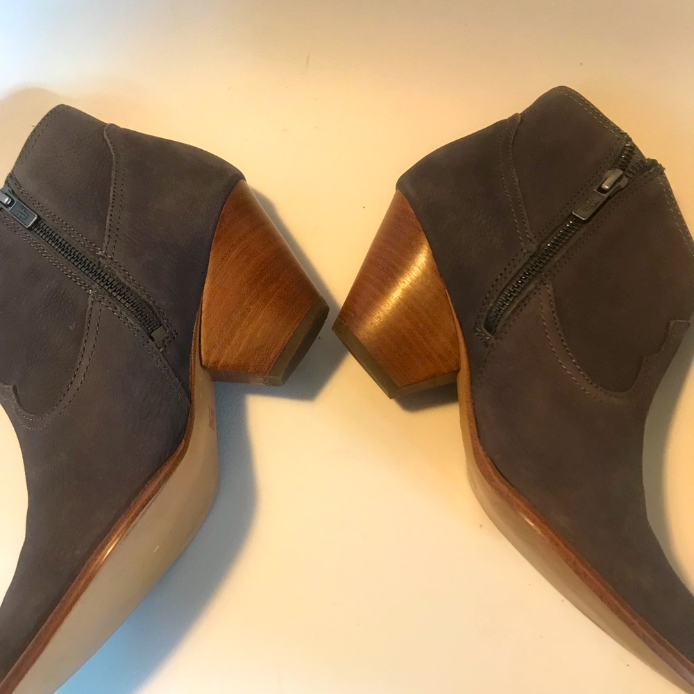 Ankle booties